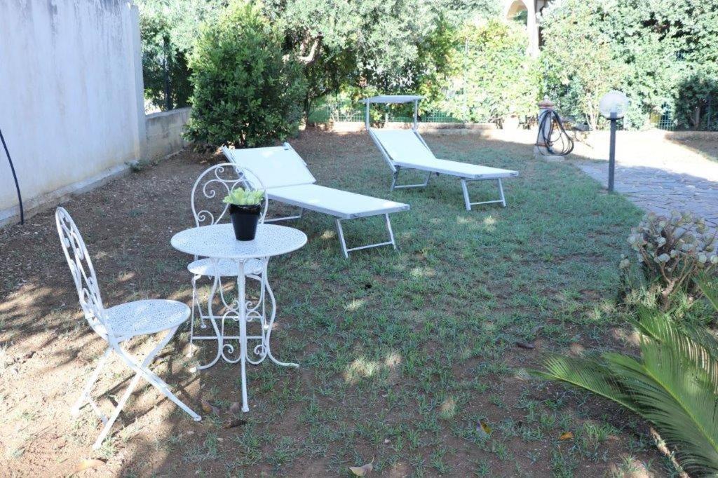 Villa Cavalluccio Marino Con Piscina Idromassaggio Carini Exterior foto
